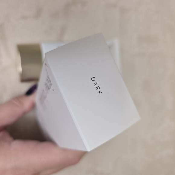 Jane Iredale DARK Dream Tint Tinted Moisturizer - Picture 4 of 9